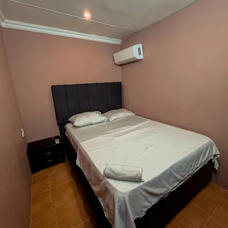 Hotel 6-36 *