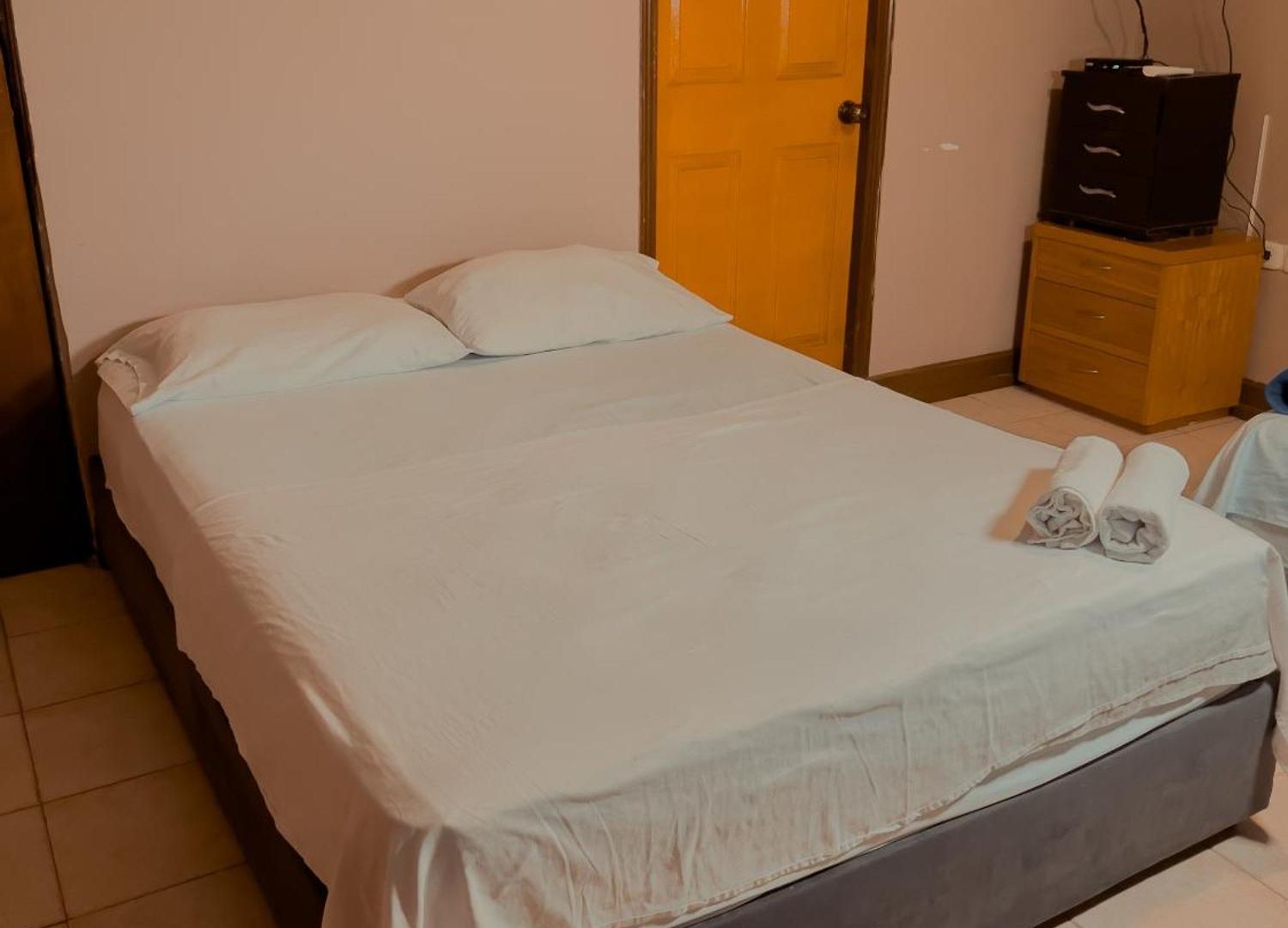 Hotel 6-36 *