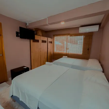6-36 Hotel