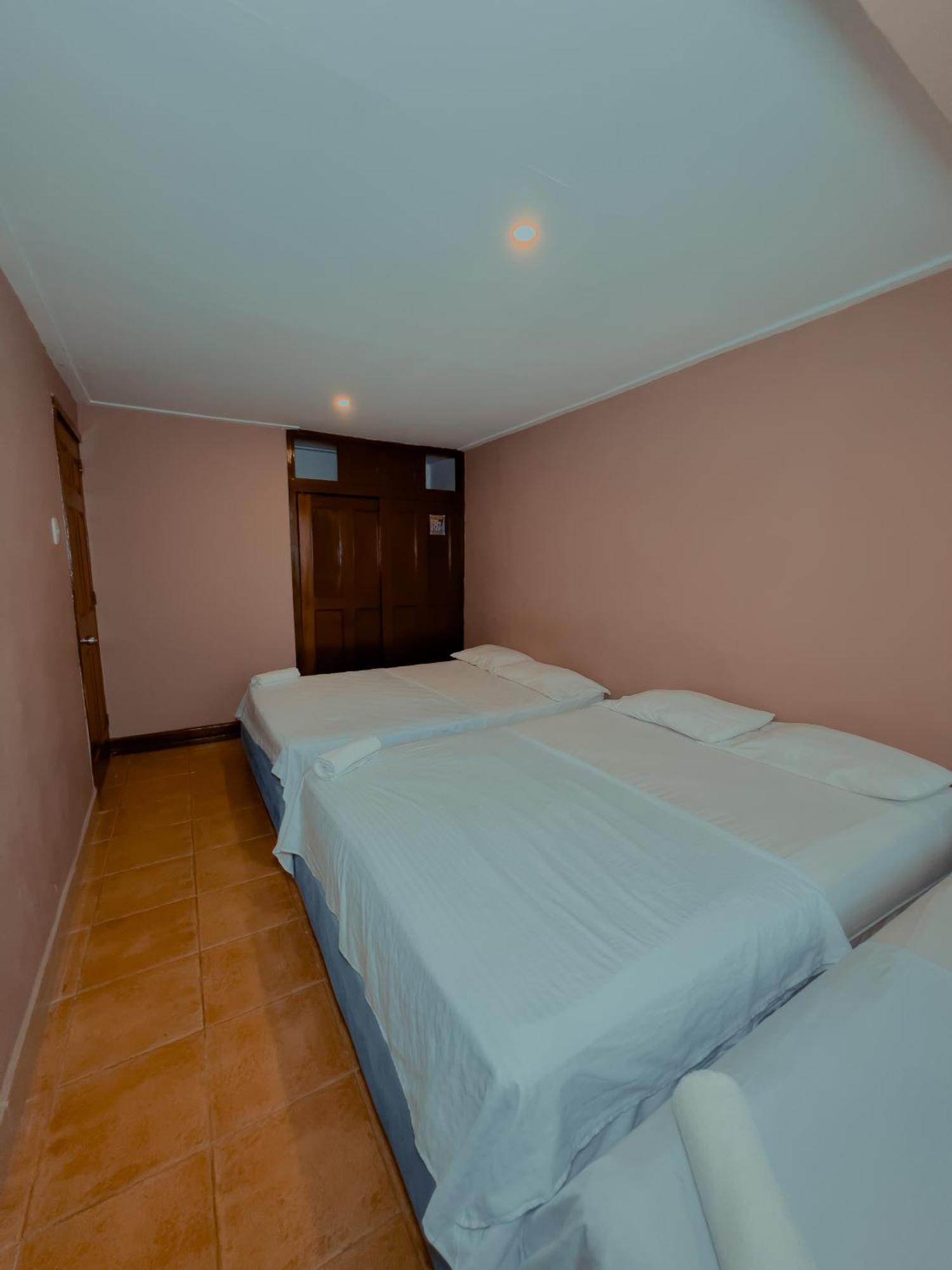 6-36 Hotel Cartagena