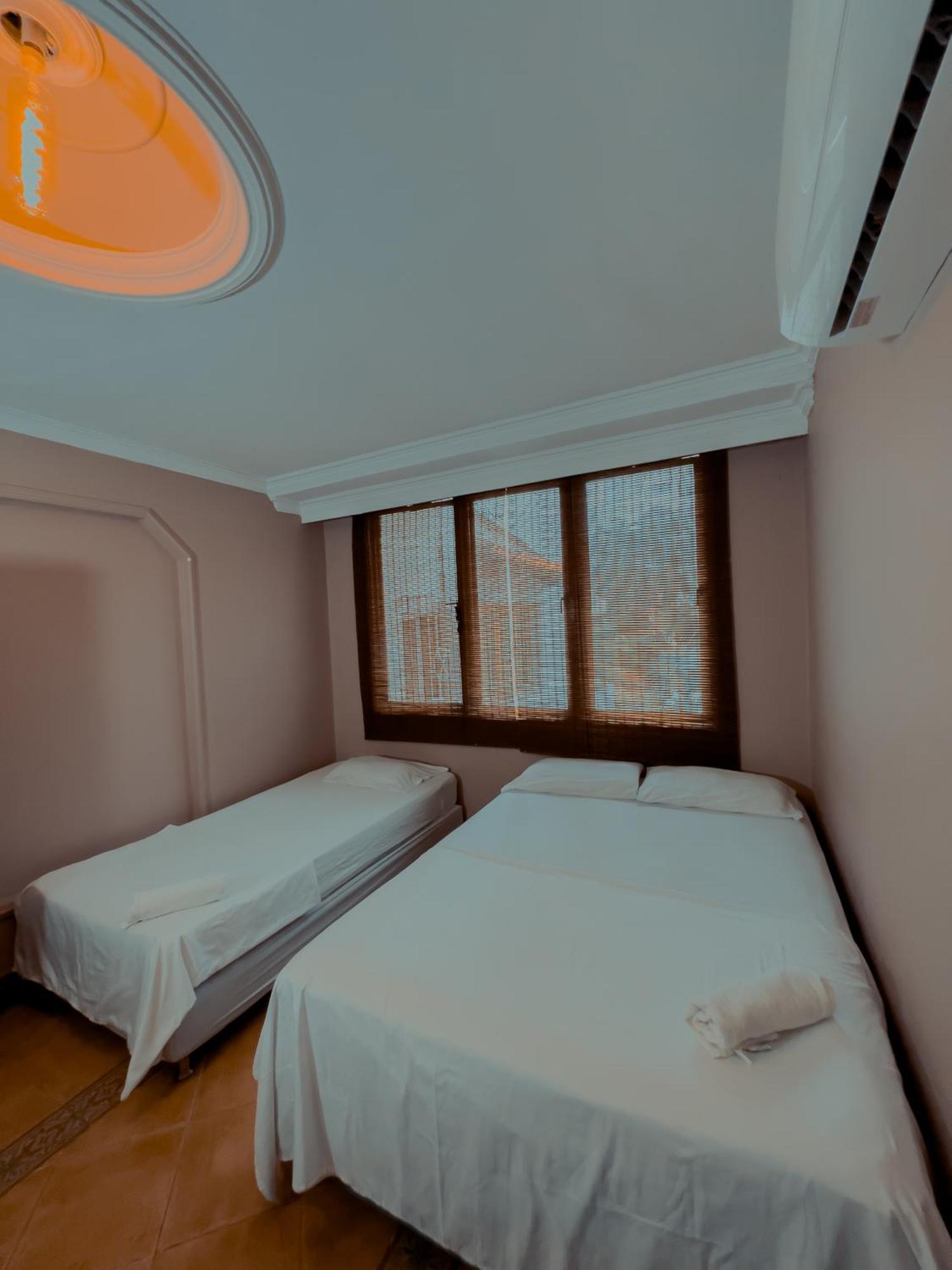 6-36 Hotel *