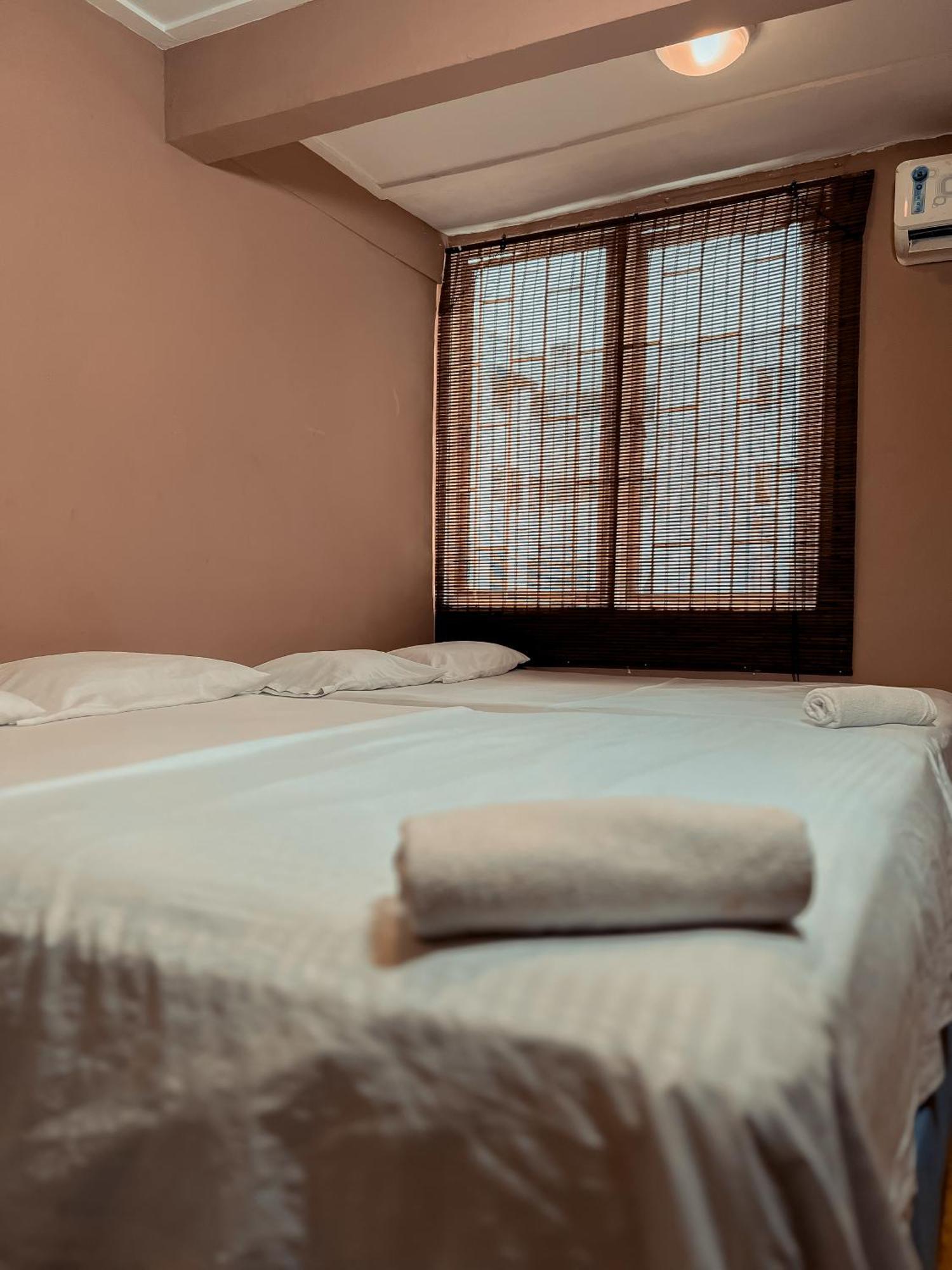 Hotel 6-36 *