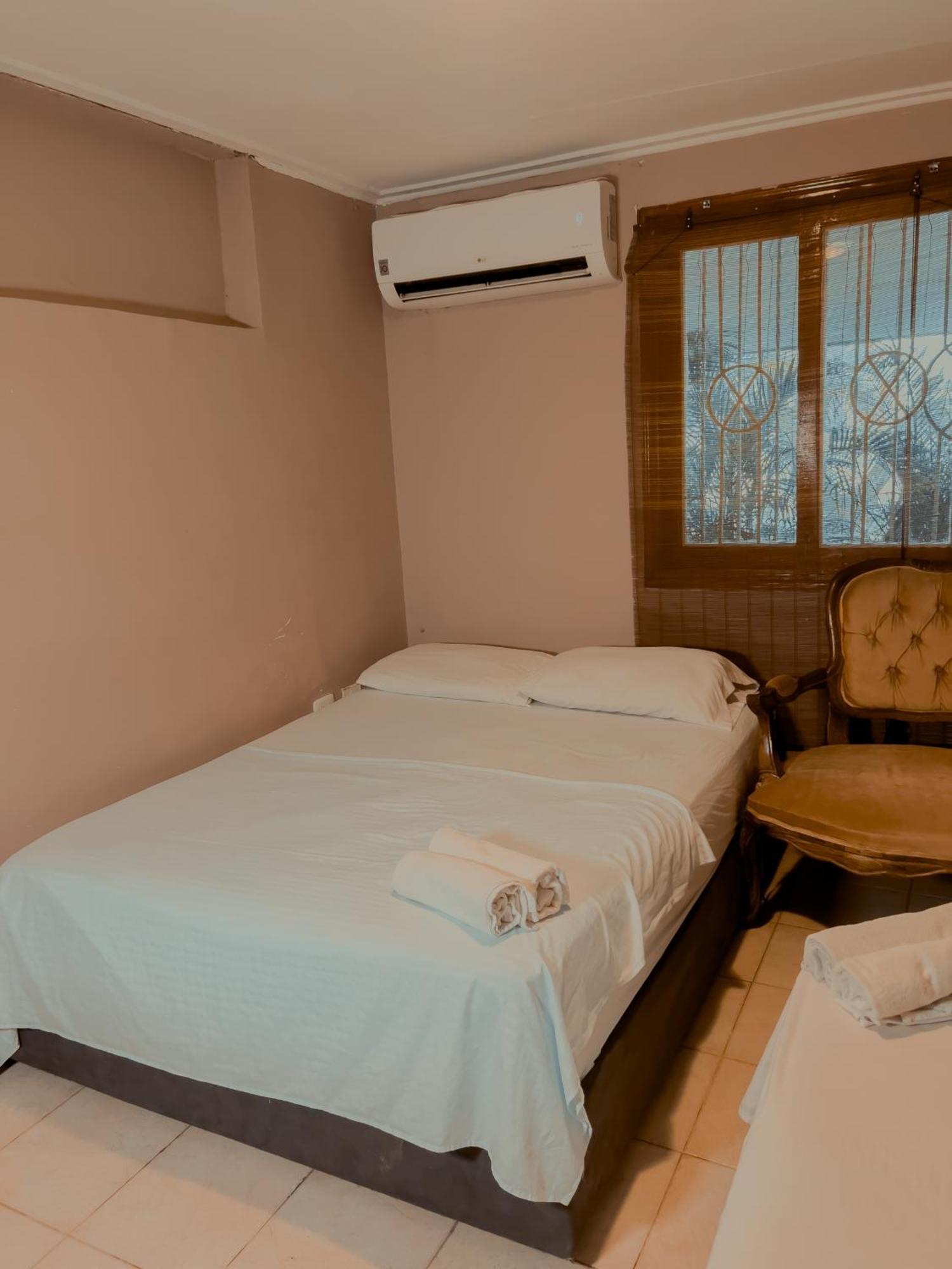 Hotel 6-36