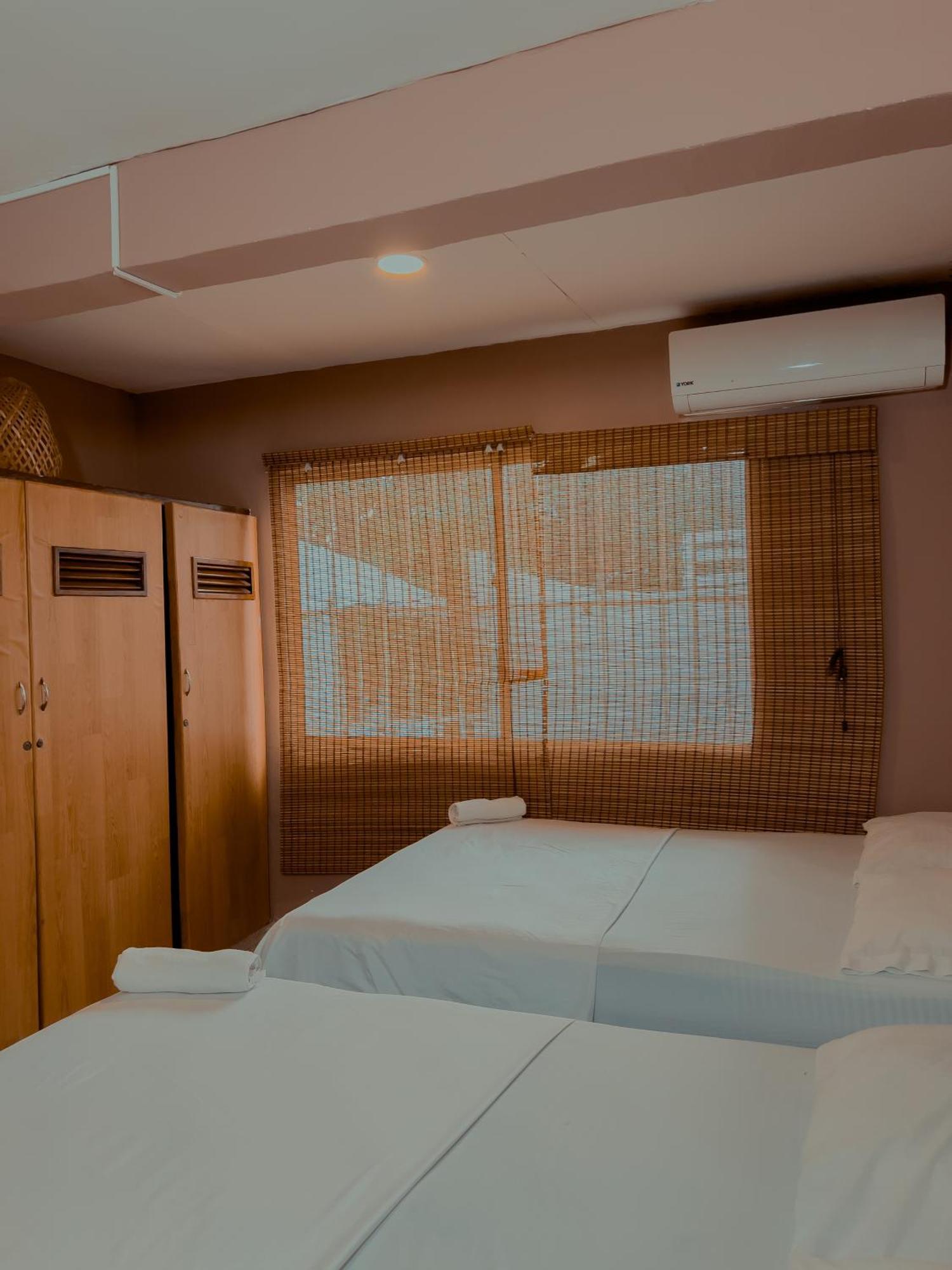 Hotel 6-36 *